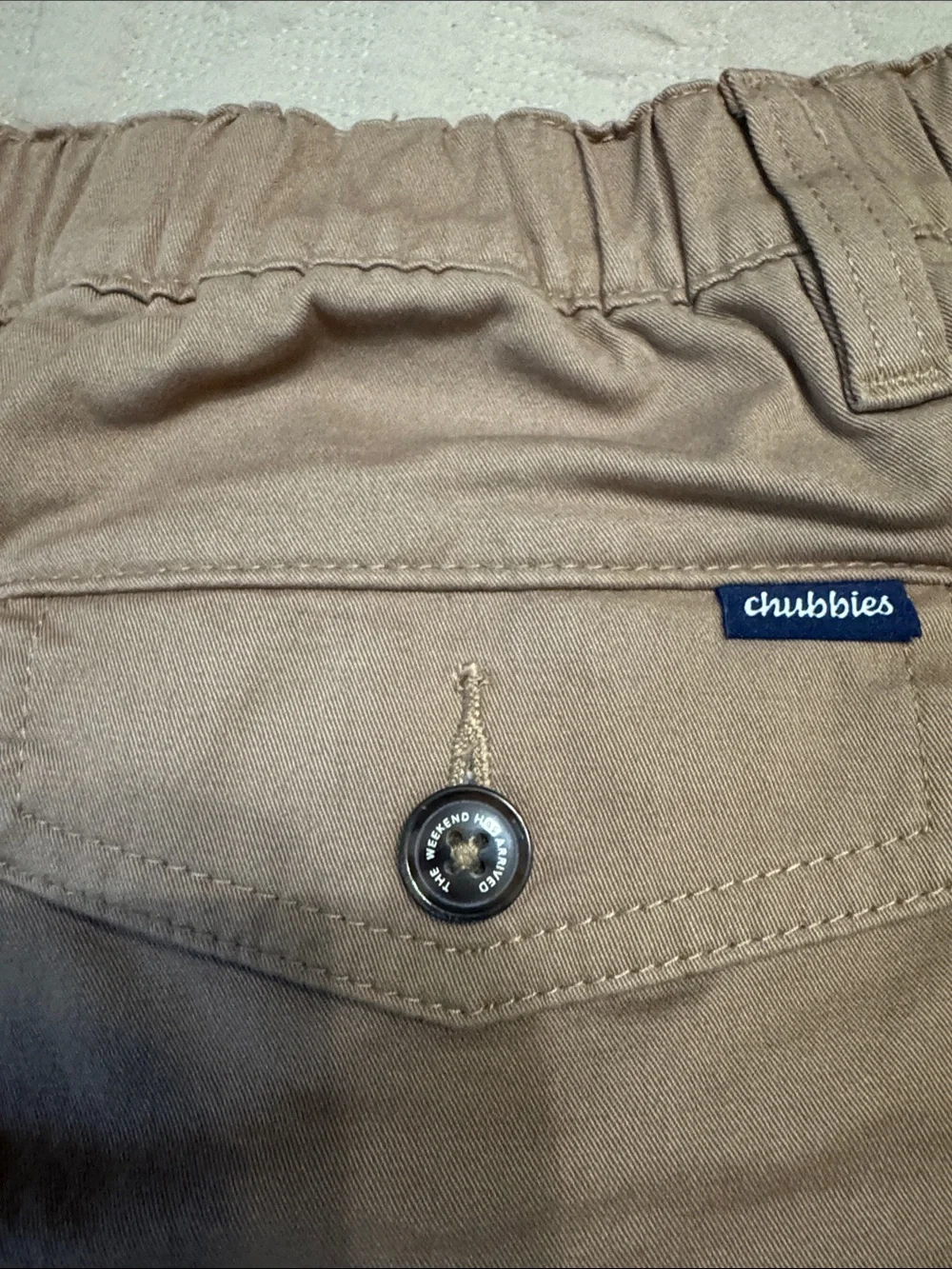 Chubbies Men's originals 5.5" Elastic Waist Cotton Shorts in Khaki - Picture 6 of 6